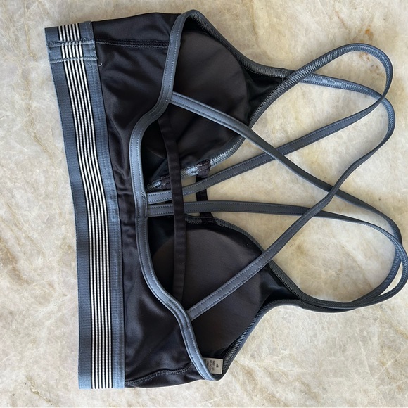 Victoria's Secret Sport black and blue sports bra! - Picture 2 of 2
